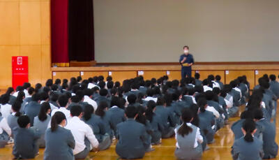 4月11日　学年集会4